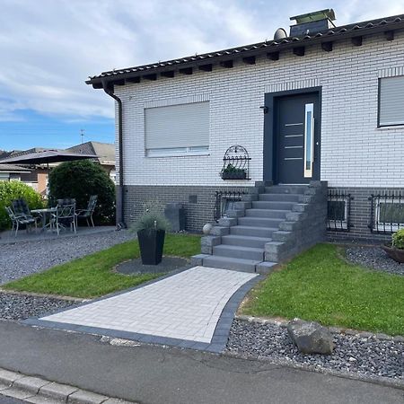 Ferienwohnung Steinstrass Naehe Nuerburgring 켈베르크 외부 사진